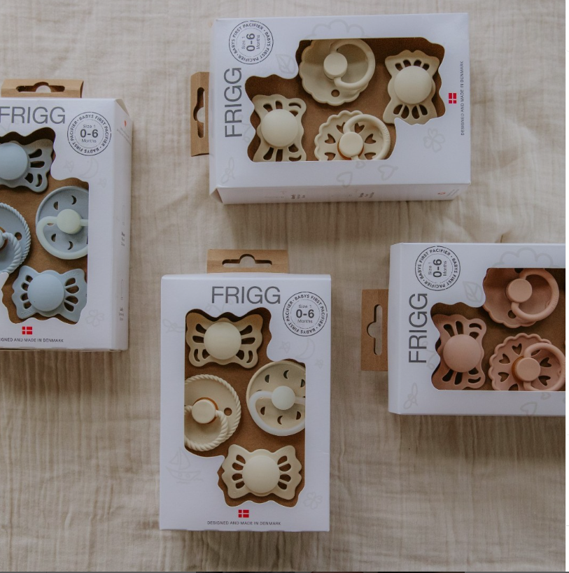 FRIGG Baby's First Pacifier Set – 4-Pack Newborn Dummy