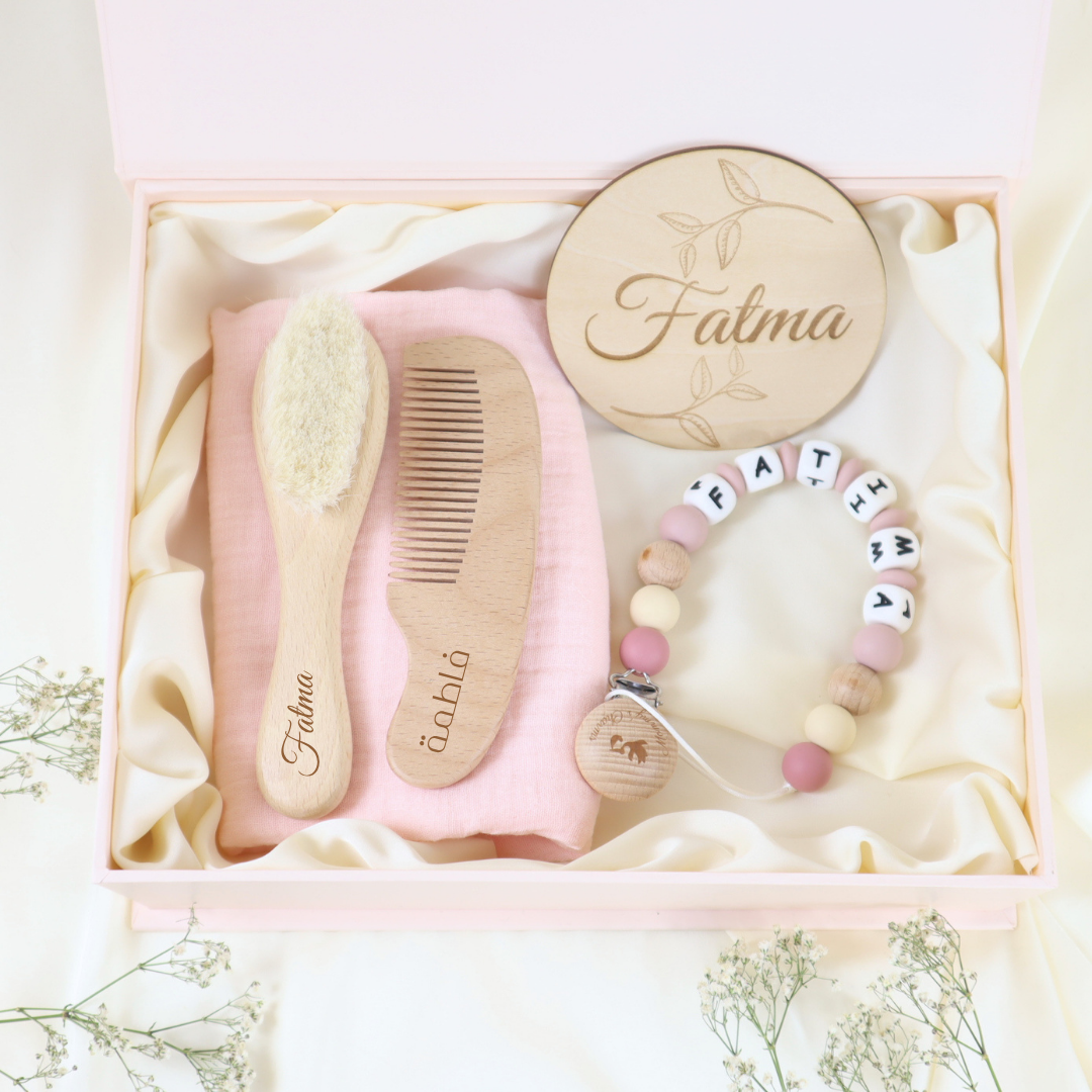 Personalized_Baby_Sprinkle_Gift_Box__Newborn_Essentials mommys charms 