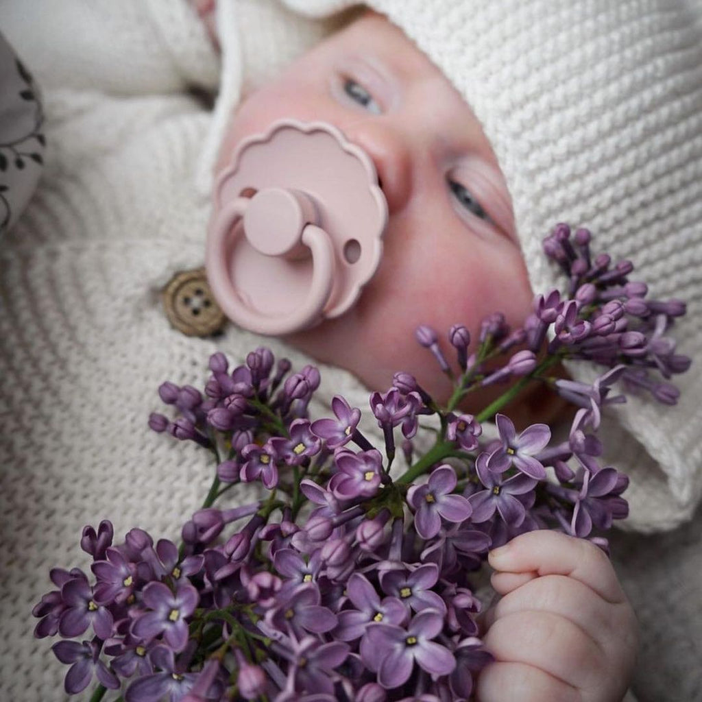 Personalized FRIGG Daisy Latex Baby Pacifier – Engraved Name