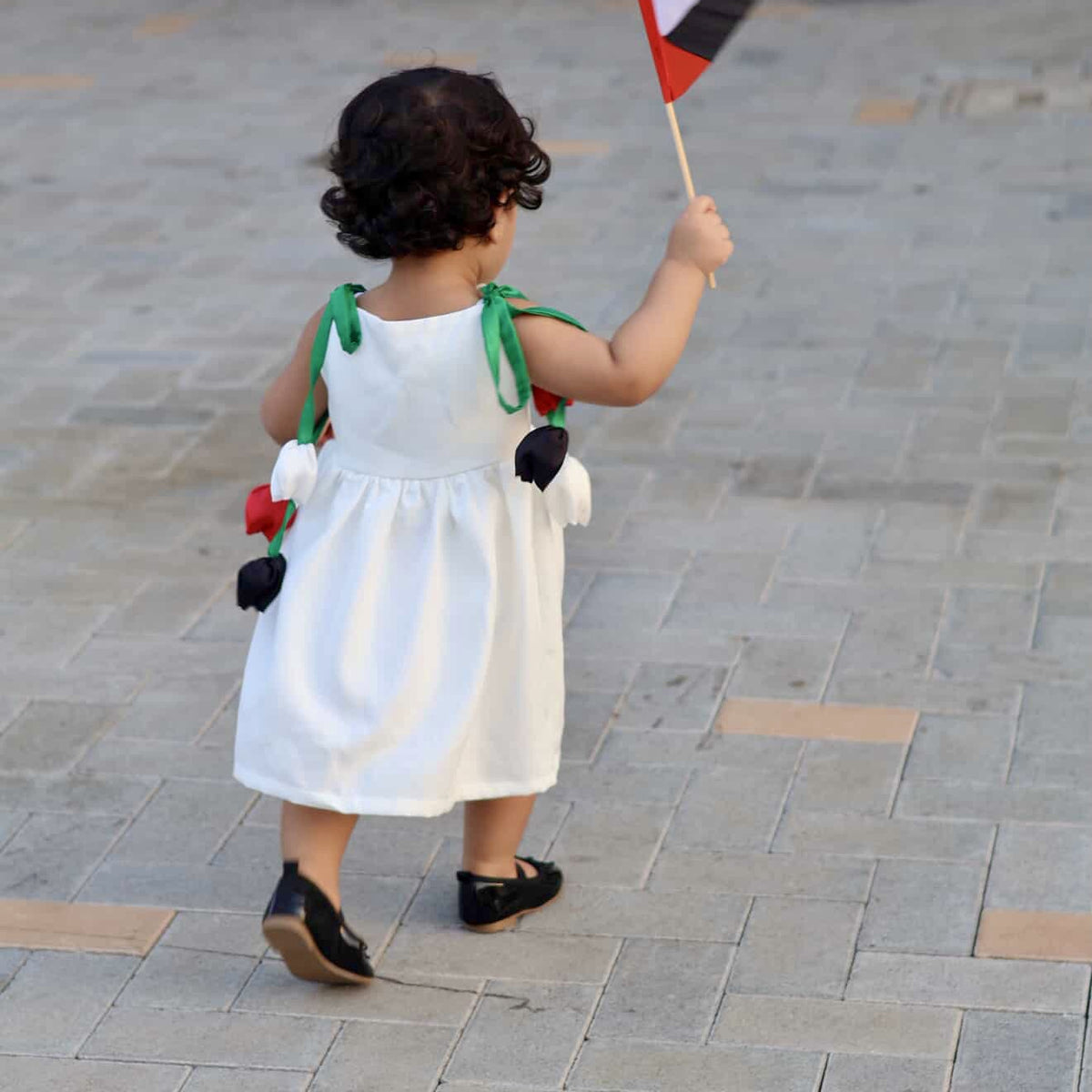 UAE National Day Tulip Charm Dress – Hanging Tulip Celebration Outfit