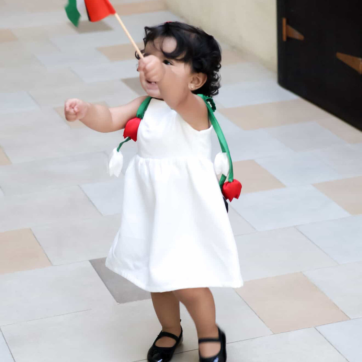 UAE National Day Tulip Charm Dress – Hanging Tulip Celebration Outfit
